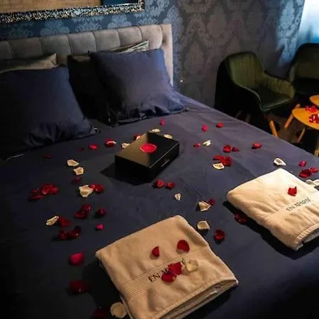 Loveroom En Aparte Апартаменты *