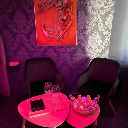 Loveroom En Aparte * Кан